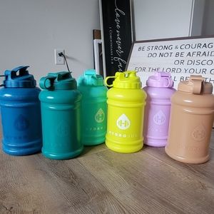 💙💚💛💜🤎Hydro jug bundle of 6